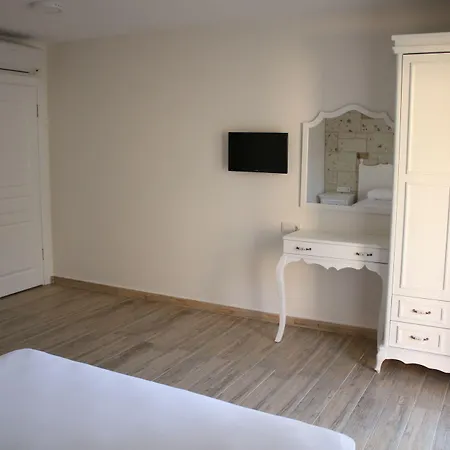 Allegria Butik Çeşme